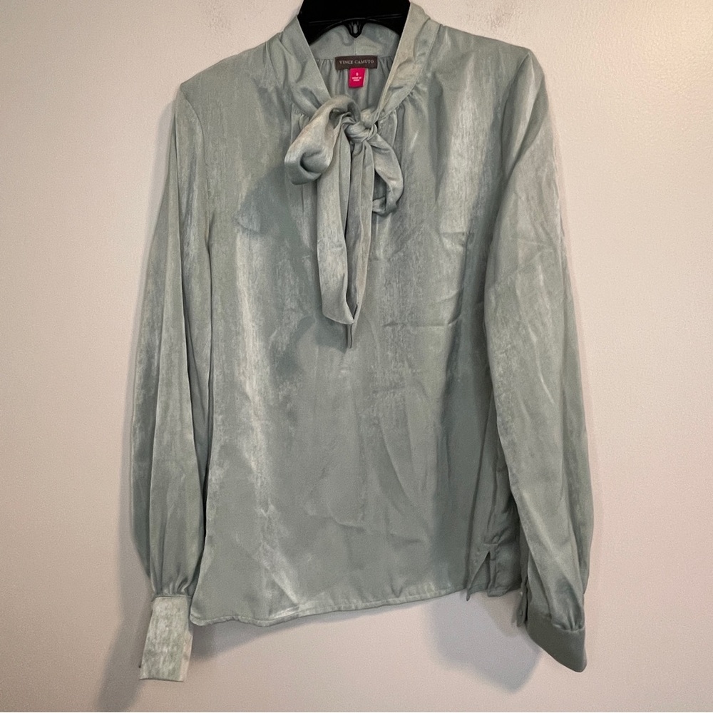VINCE CAMUTO Women's Long-Sleeve Tie-Neck Bow Blouse S